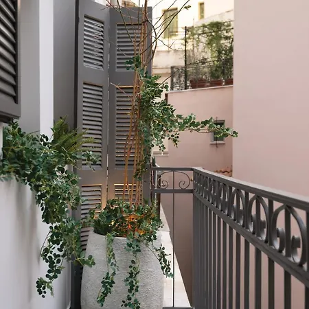 Adrianou At Heart Of Plaka Apartment Athens